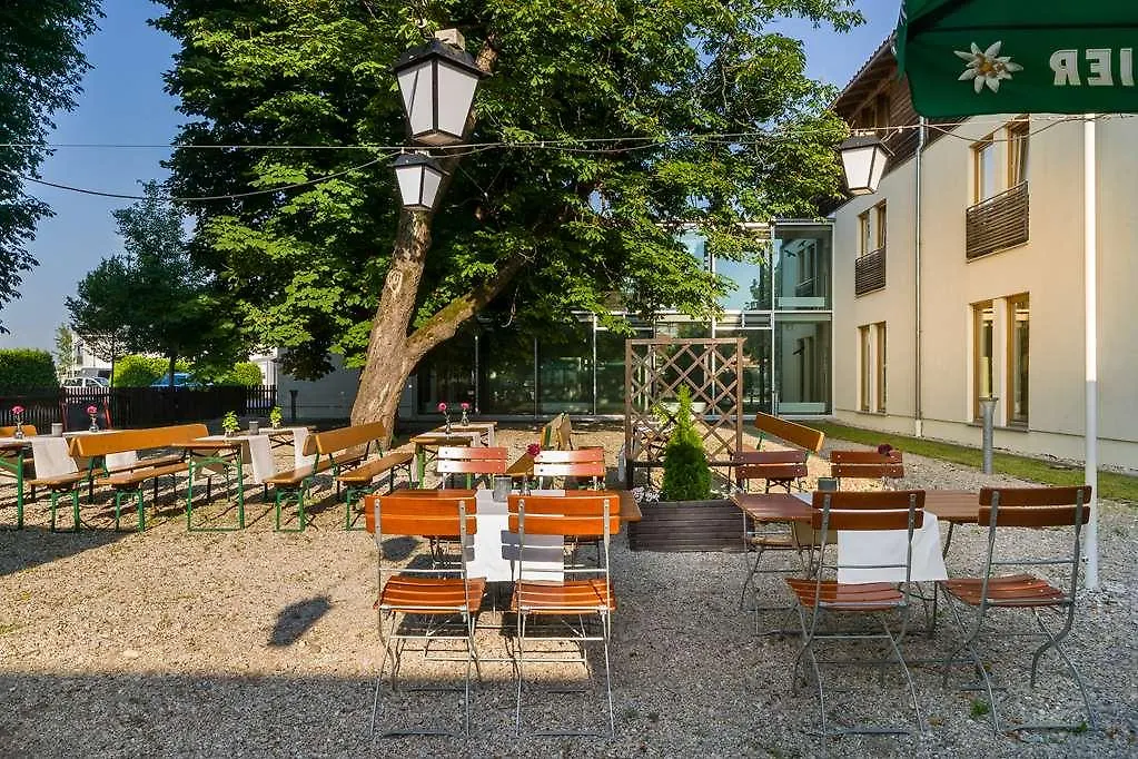 Garner Hotel Munich - Messe By Ihg Haar
