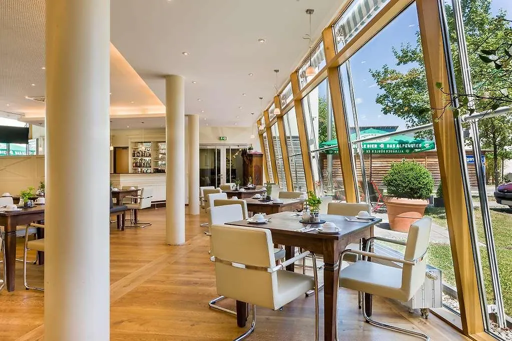 Garner Hotel Munich - Messe By Ihg Haar