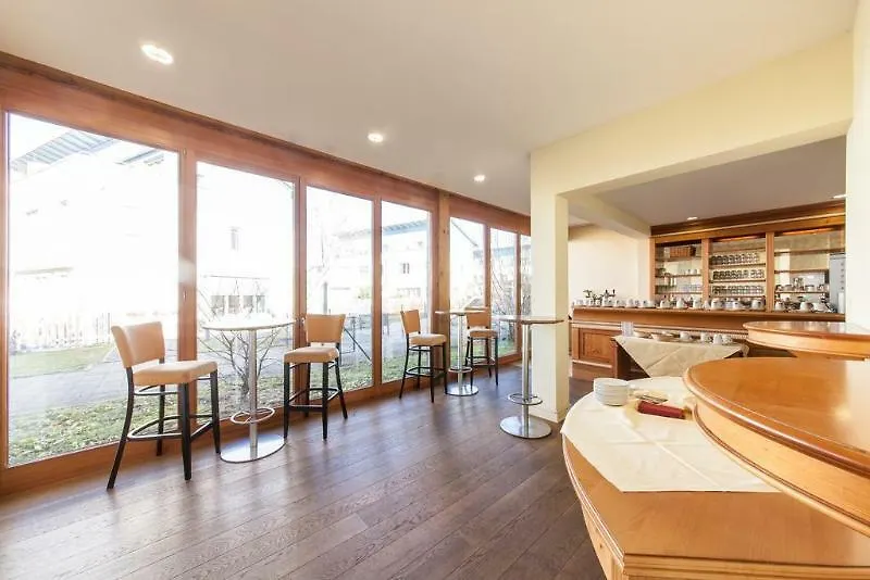 Garner Hotel Munich - Messe By Ihg Haar